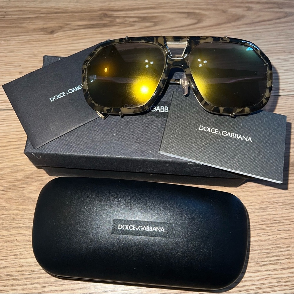 Dolce & Gabbana excellent condition camo sun glasses